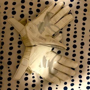 White under armor receiver gloves XL